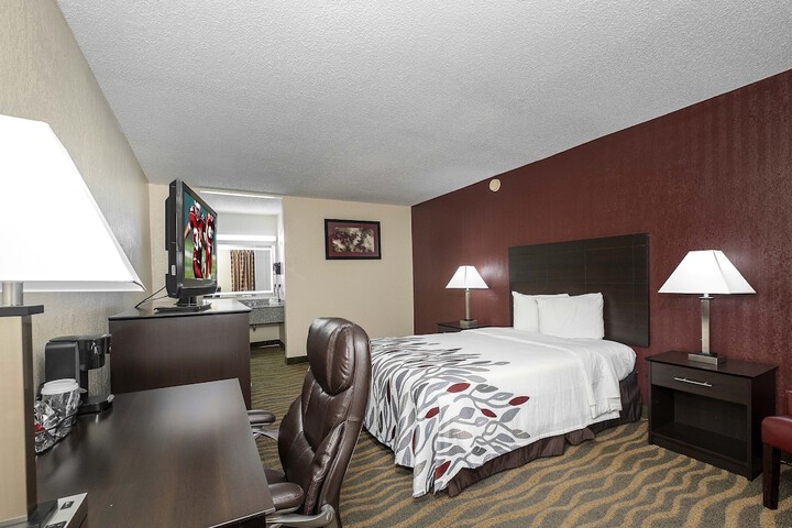Room 14 of 27