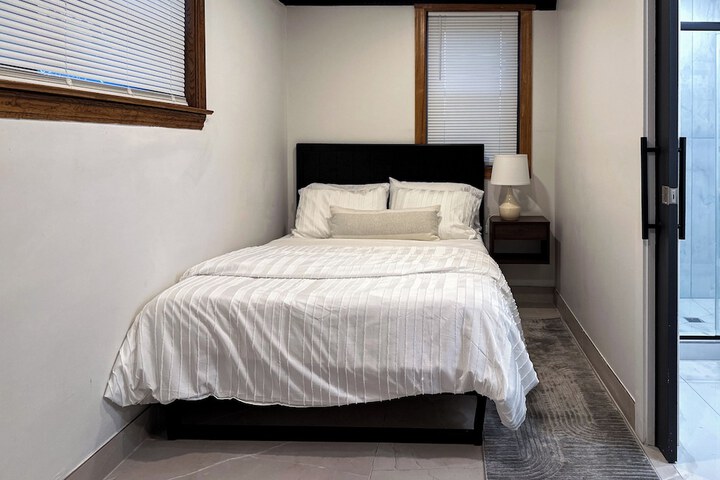DTW Suites