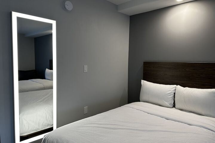 Room 18 of 39