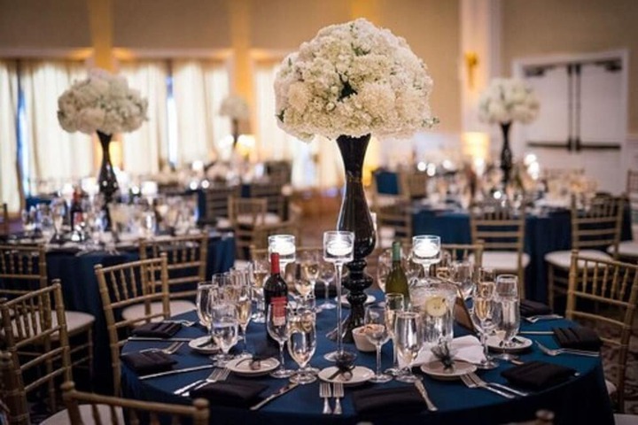 Ballroom/Hall 36 of 48