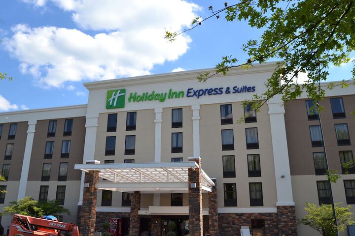 Hotel 2 of 40