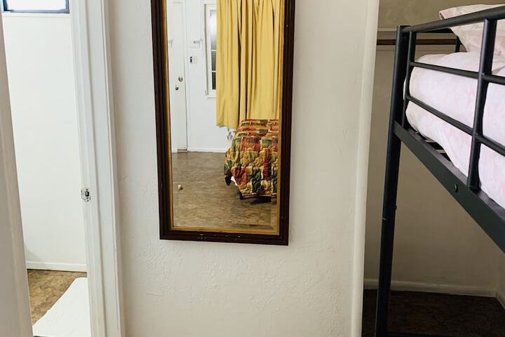 Room 22 of 32