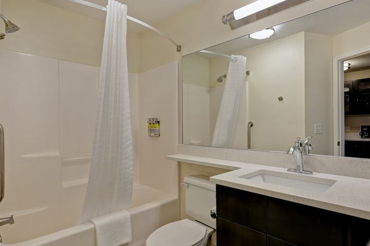 Candlewood Suites Indianapolis - South by IHG