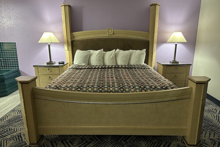 Room 22 of 40