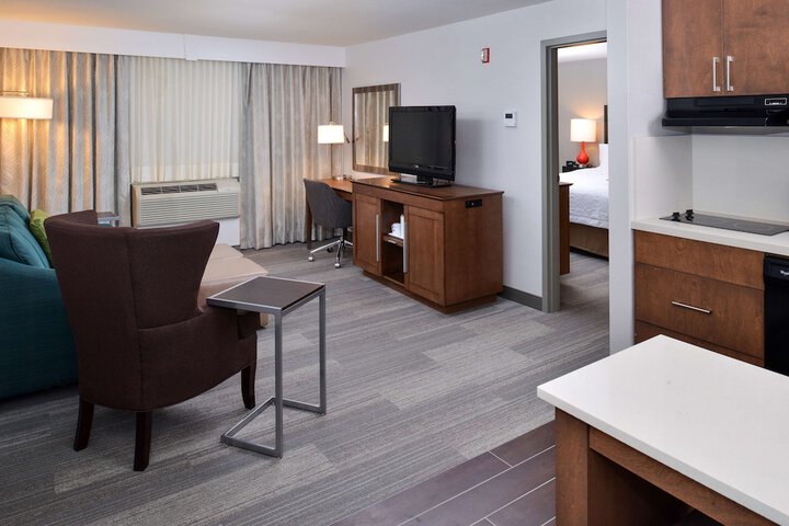 Room 52 of 73