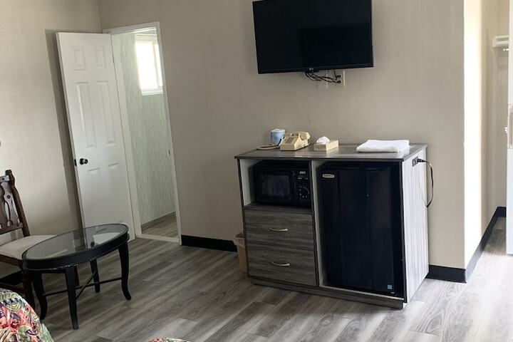 Room 12 of 26