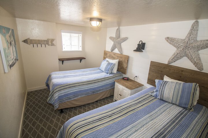 Room 109 of 117