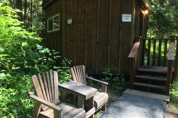 Alexanders Lodge