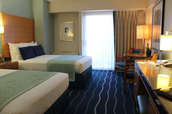 Room 27 of 84