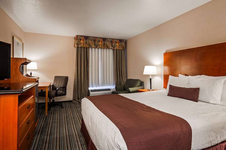 Room 7 of 27