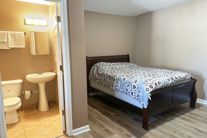 Room 35 of 51