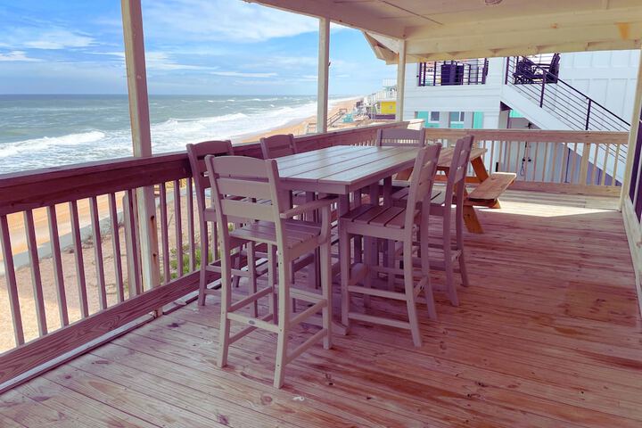 Cozy Cottage by Distinctive Beach Rentals
