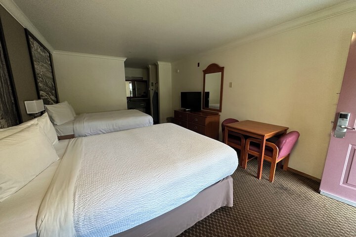 Room 31 of 87