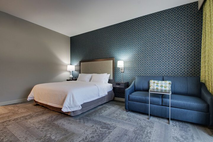 Room 28 of 72