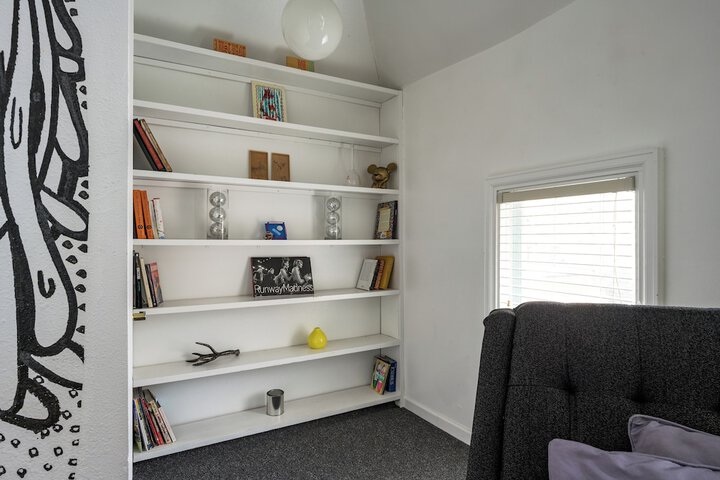 Room 75 of 139