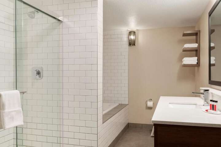 Canalta Hotel Airdrie