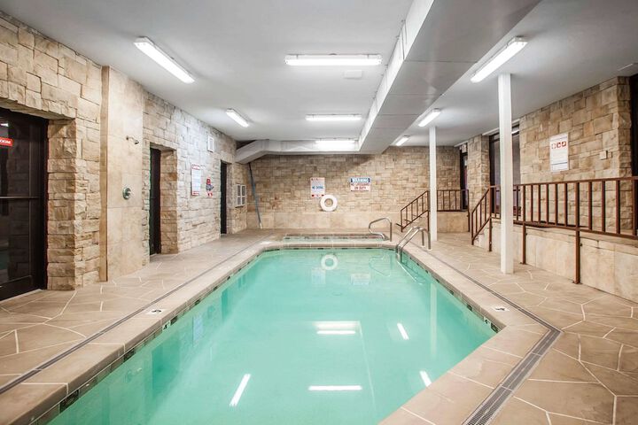 Pool 6 of 26