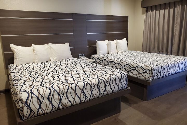 Room 27 of 28