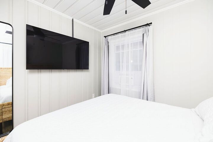 Room 22 of 28