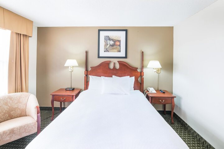 Room 21 of 90