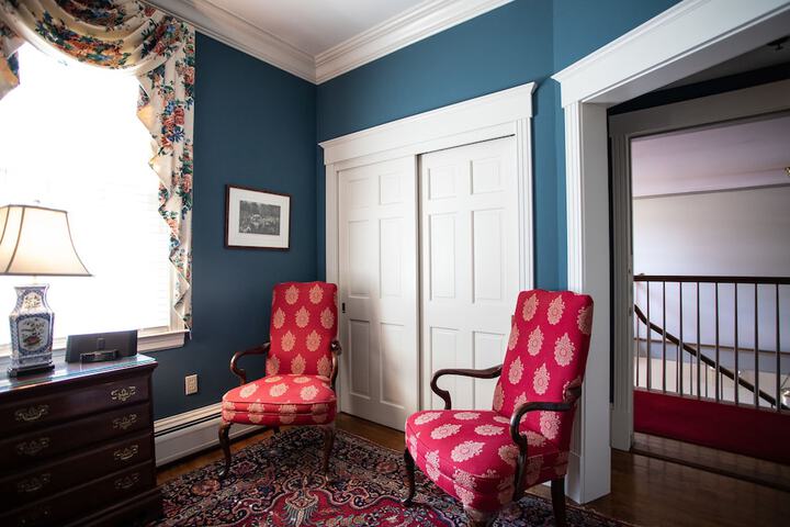 Room 53 of 105