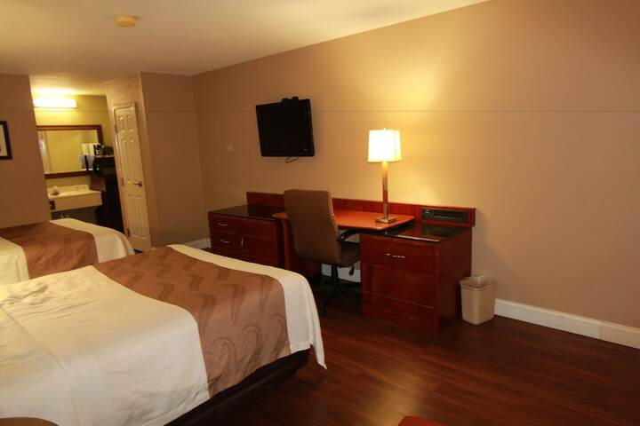 Room 8 of 52