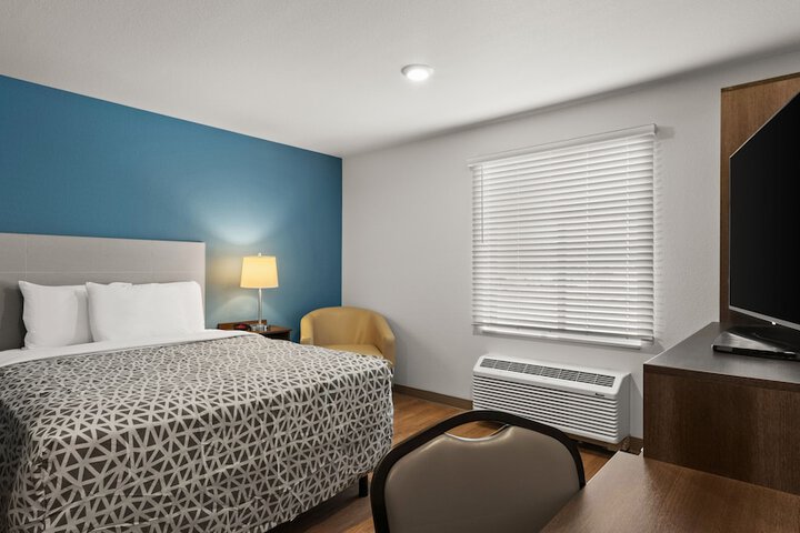 WoodSpring Suites Greeley