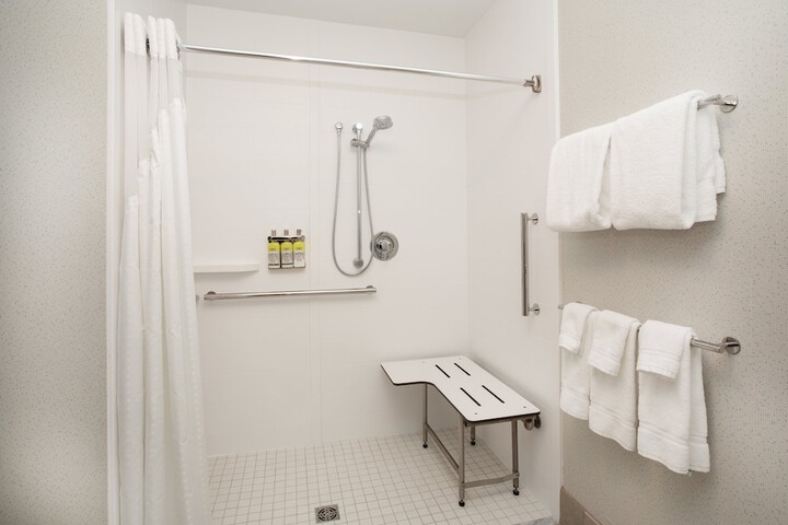 Holiday Inn Express & Suites Ely by IHG