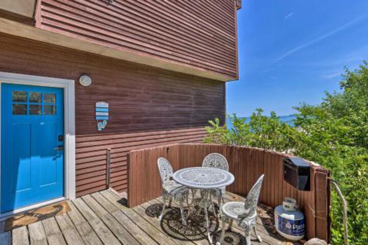 Beachfront Wading River Home with Deck and Grill