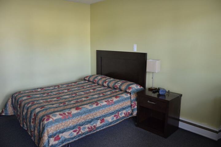Room 33 of 45