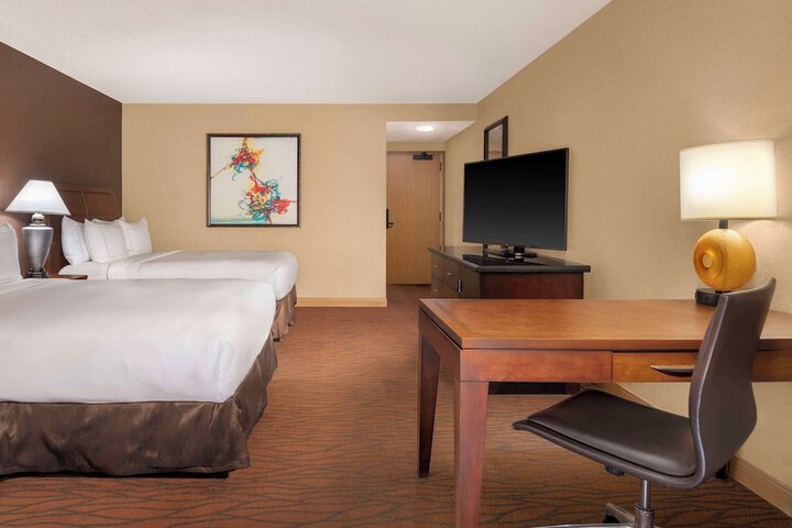 Hilton Orange County / Costa Mesa
