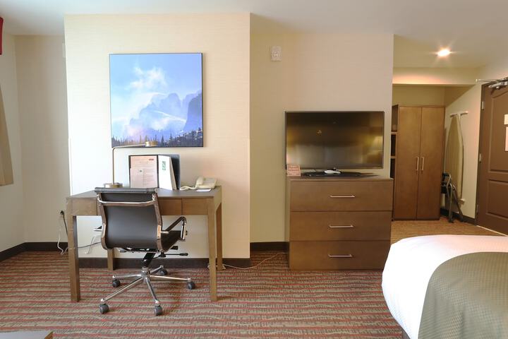Room 115 of 150