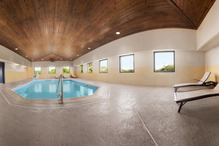 Pool 5 of 34