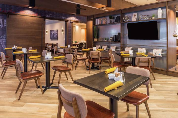 Doubletree by Hilton Lafayette East IN