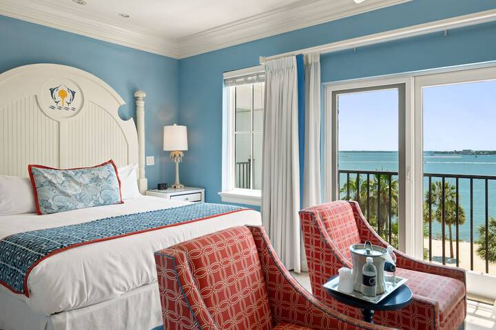 Harborside at Charleston Harbor Resort and Marina