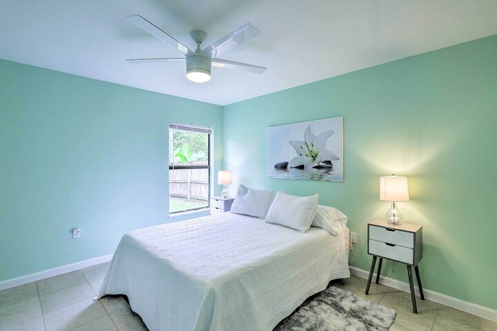 Charming Palm Bay Retreat w / Spacious Yard!