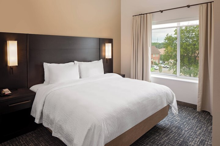 Residence Inn by Marriott Detroit Farmington Hills