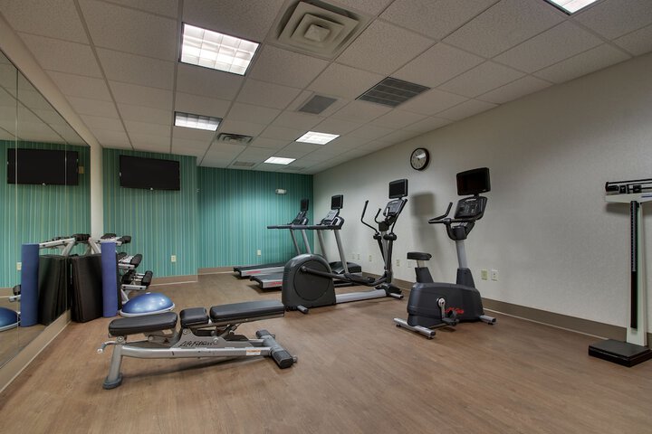 Holiday Inn Express & Suites Morris by IHG