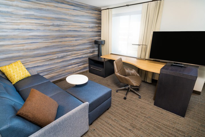 Room 51 of 68