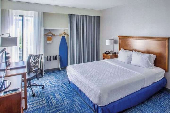 Room 22 of 62
