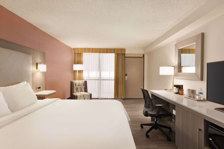 Room 18 of 43
