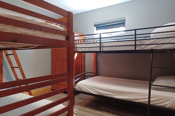 Room 31 of 118