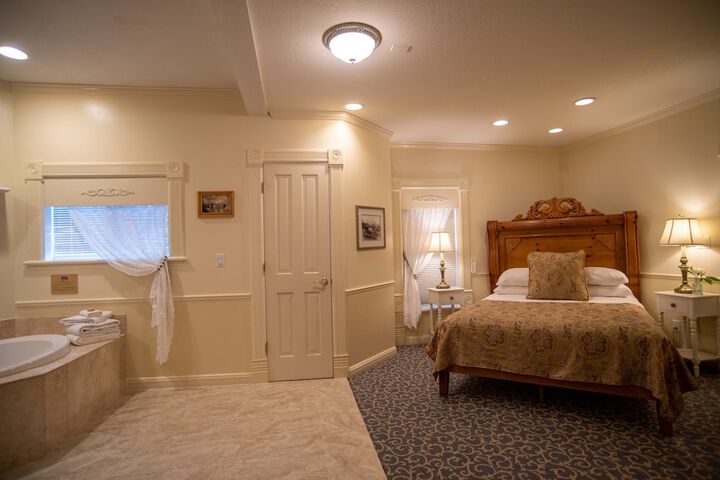 Room 84 of 216