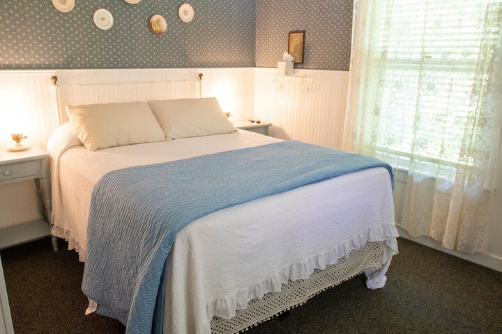 Room 75 of 162