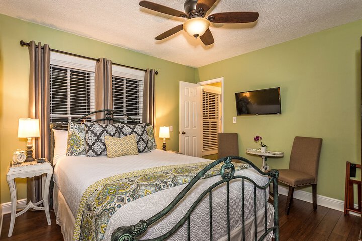 Room 20 of 58