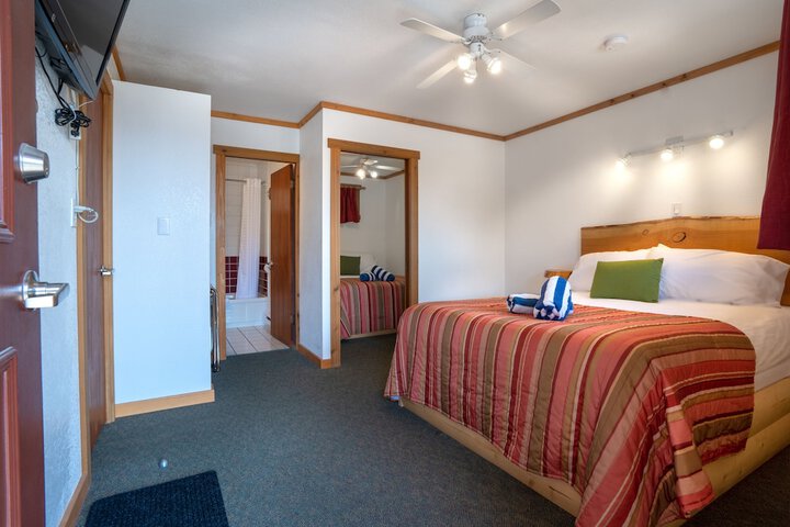 Room 21 of 43