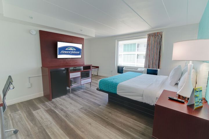 Howard Johnson by Wyndham Virginia Beach at the Beach