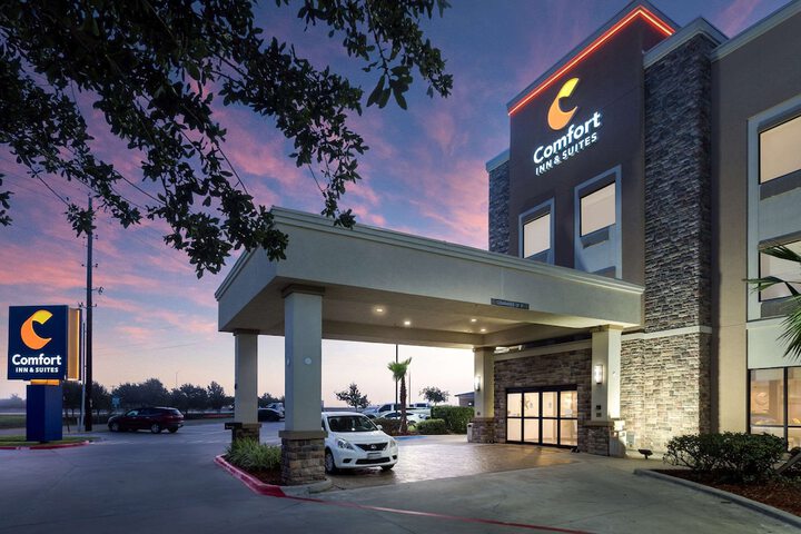 Hotel 6 of 59