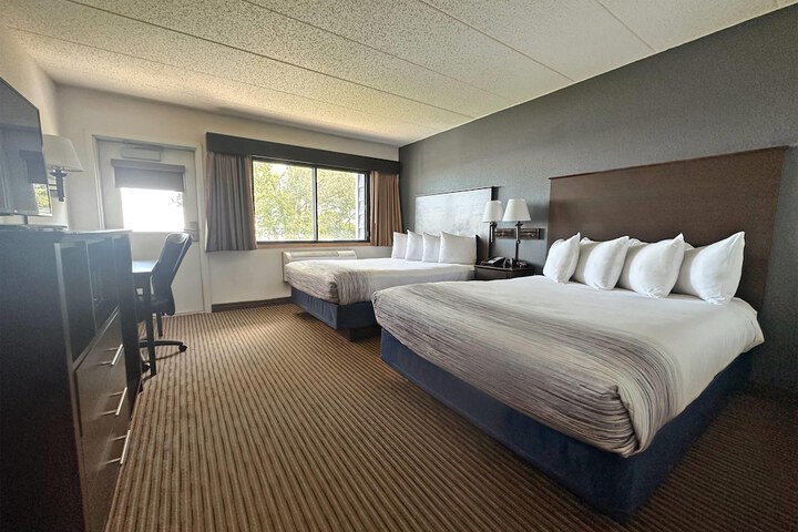 AmericInn by Wyndham Menominee