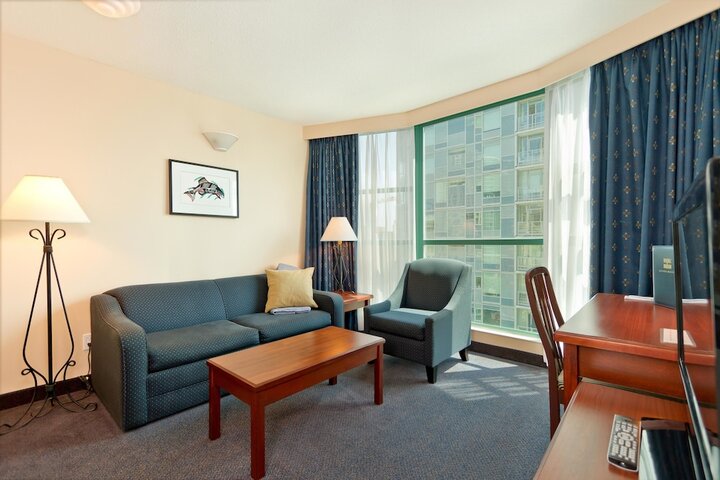 Room 30 of 54